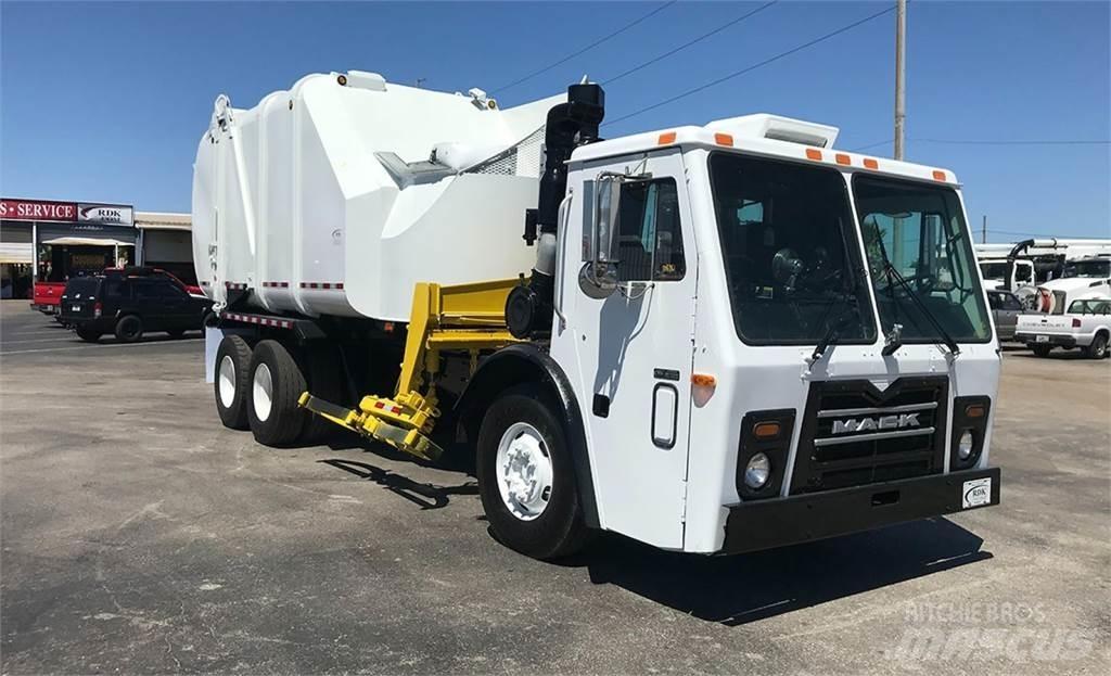 Mack LEU613 Garbage Trucks / Recycling Trucks