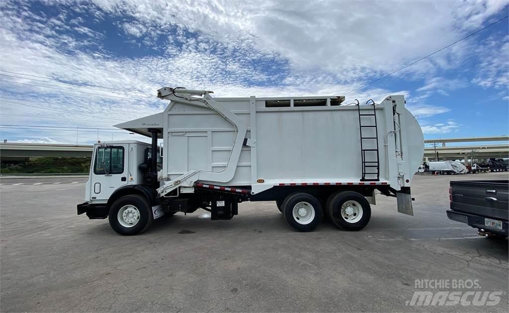 Mack MR688S Garbage Trucks / Recycling Trucks
