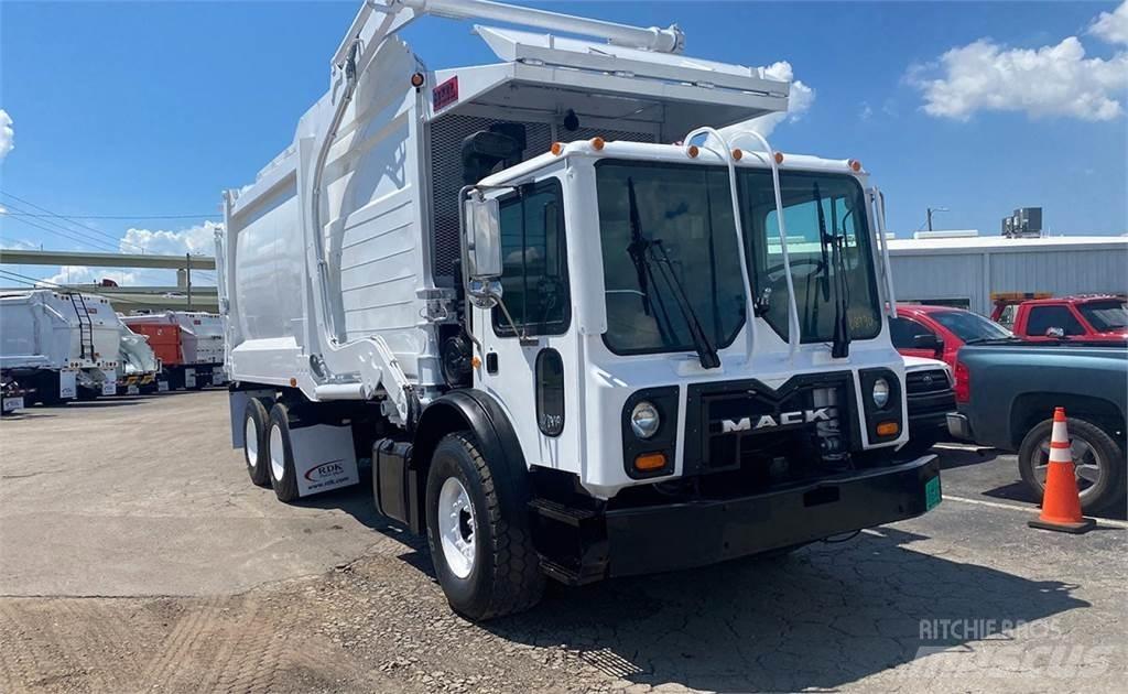 Mack MRU613 Garbage Trucks / Recycling Trucks
