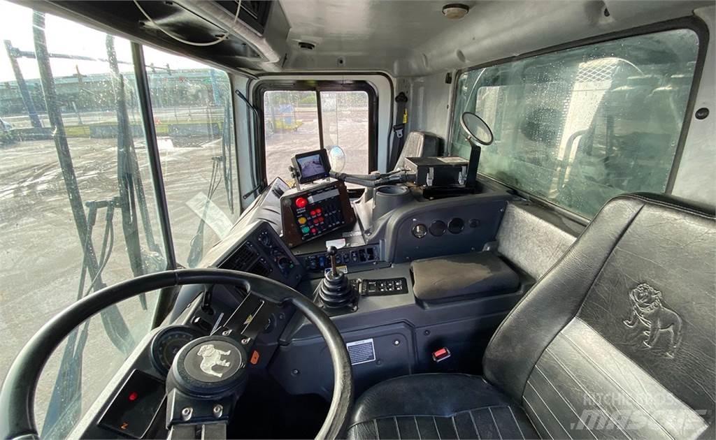 Mack MRU613 Garbage Trucks / Recycling Trucks