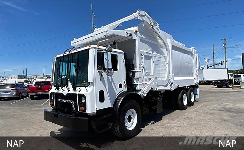 Mack MRU613 Garbage Trucks / Recycling Trucks