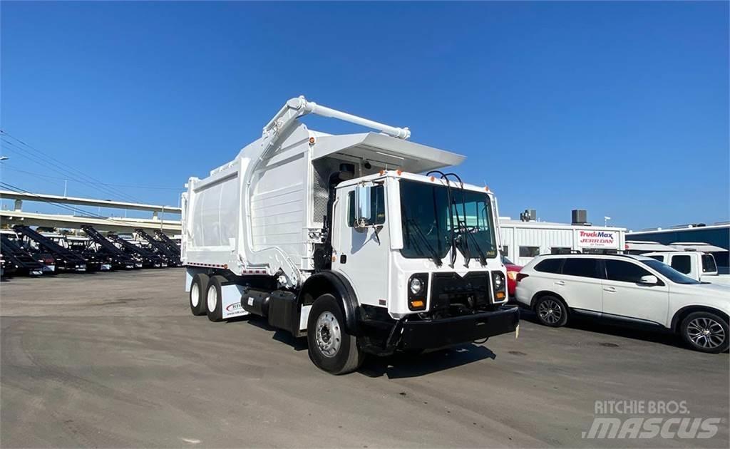 Mack MRU618 Garbage Trucks / Recycling Trucks