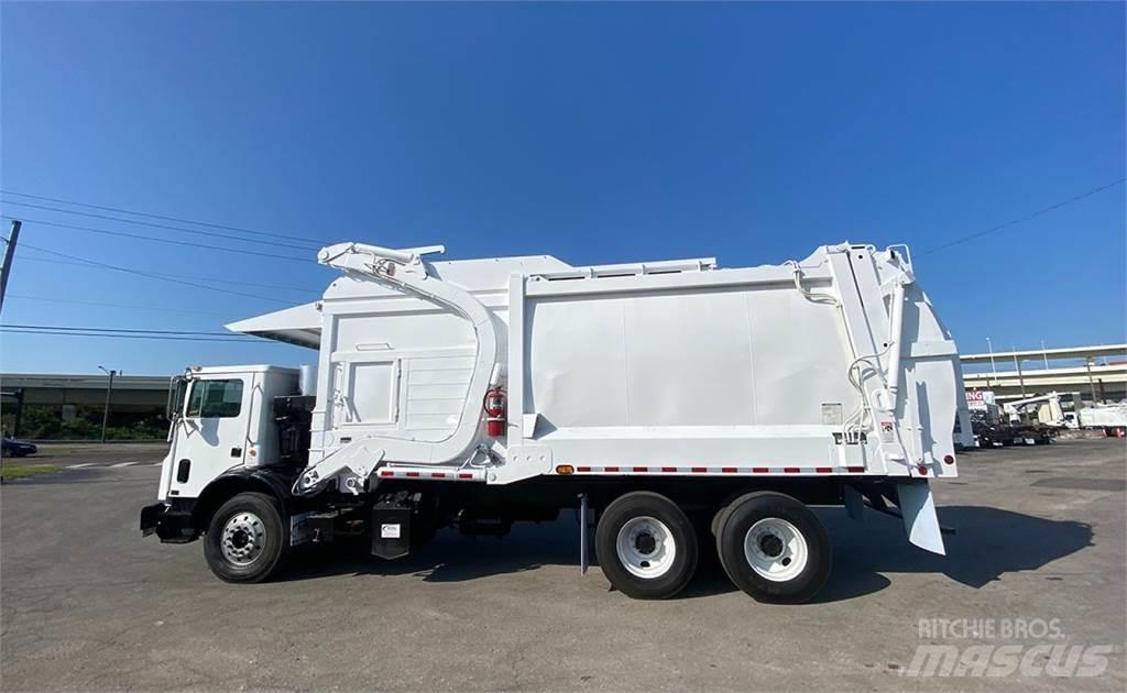 Mack MRU618 Garbage Trucks / Recycling Trucks