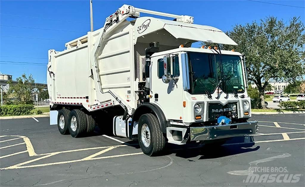Mack TE64 Garbage Trucks / Recycling Trucks