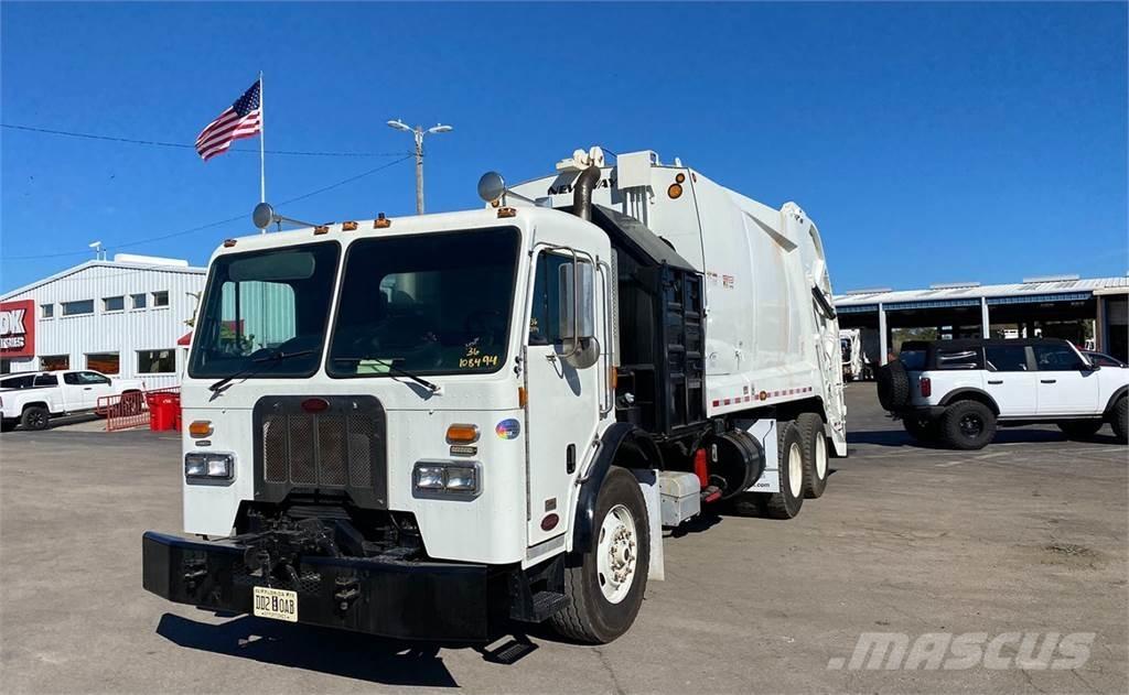 Peterbilt 320 Garbage Trucks / Recycling Trucks