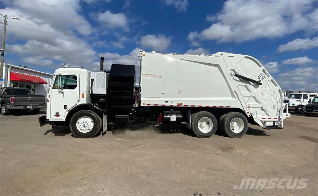 Peterbilt 320 Garbage Trucks / Recycling Trucks
