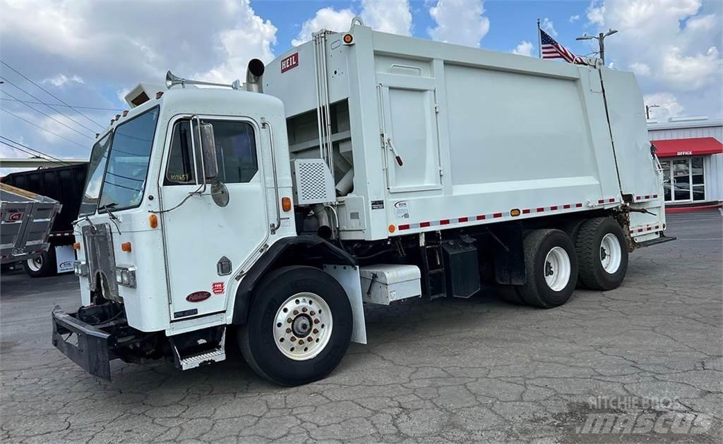 Peterbilt 320 Garbage Trucks / Recycling Trucks
