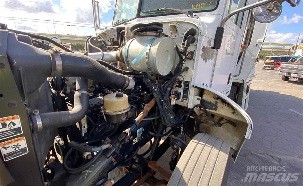 Peterbilt 335 Garbage Trucks / Recycling Trucks