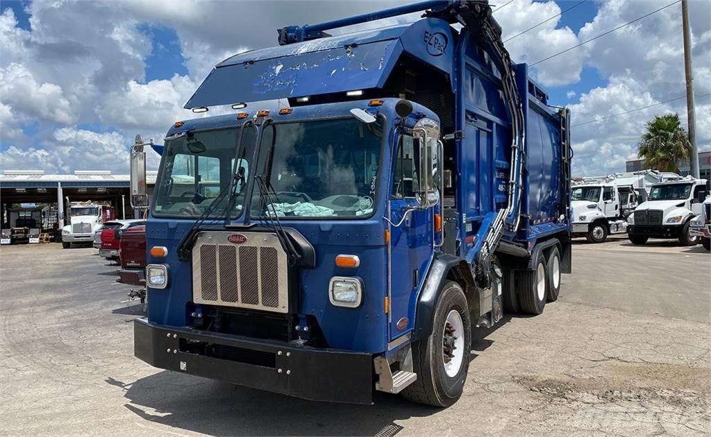 Peterbilt 520 Garbage Trucks / Recycling Trucks