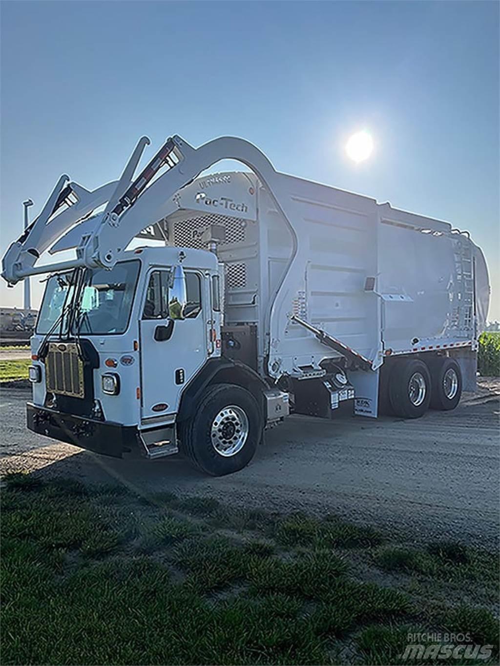 Peterbilt 520 Garbage Trucks / Recycling Trucks