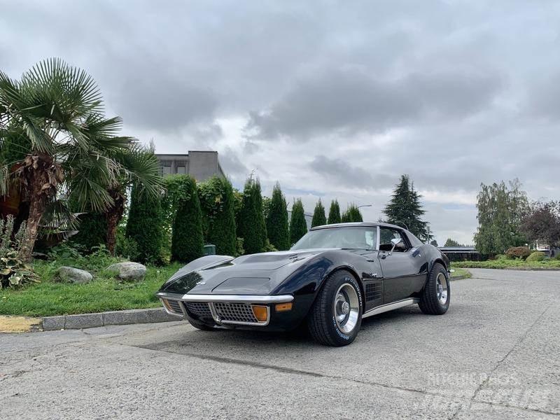 Chevrolet Corvette Automobiles / SUVS