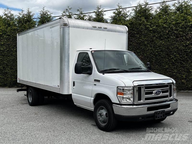 Ford Econoline Panel vans