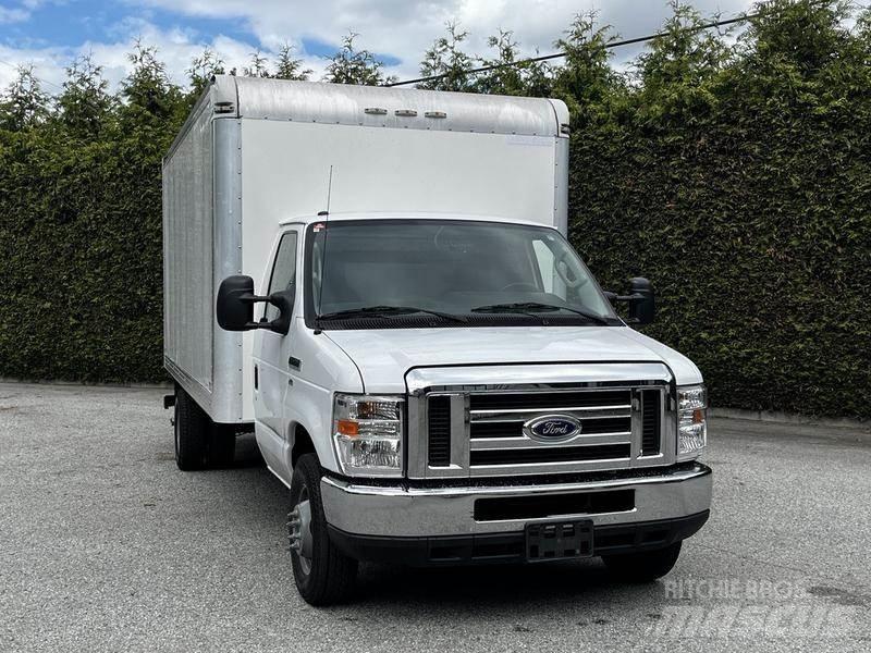 Ford Econoline Panel vans