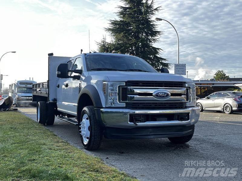 Ford F-450 SD Flatbed Trucks