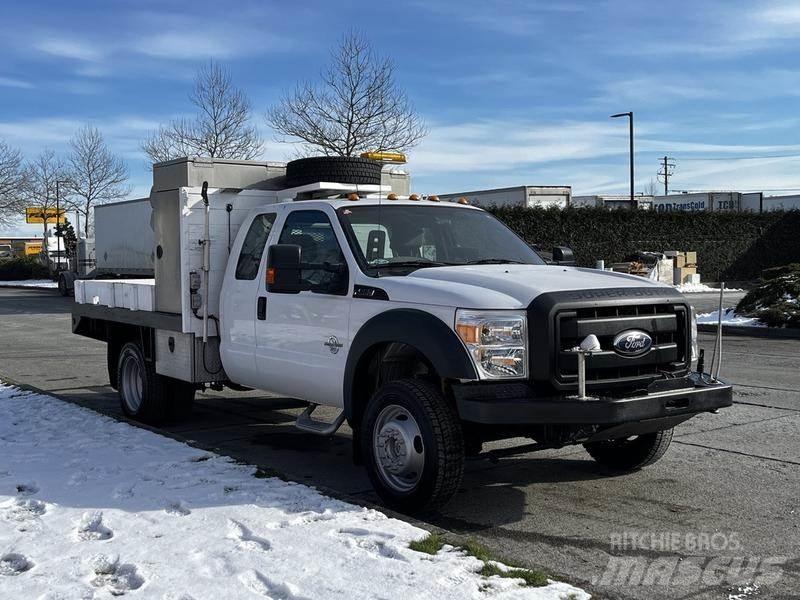 Ford F-450 SD Work Trucks / Municipal