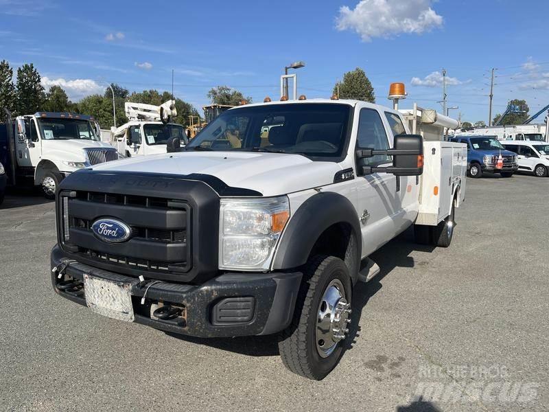 Ford F-450 SD Work Trucks / Municipal