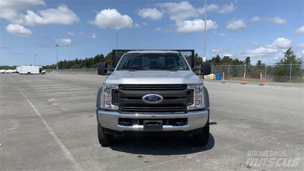 Ford F-550 Flatbed Trucks