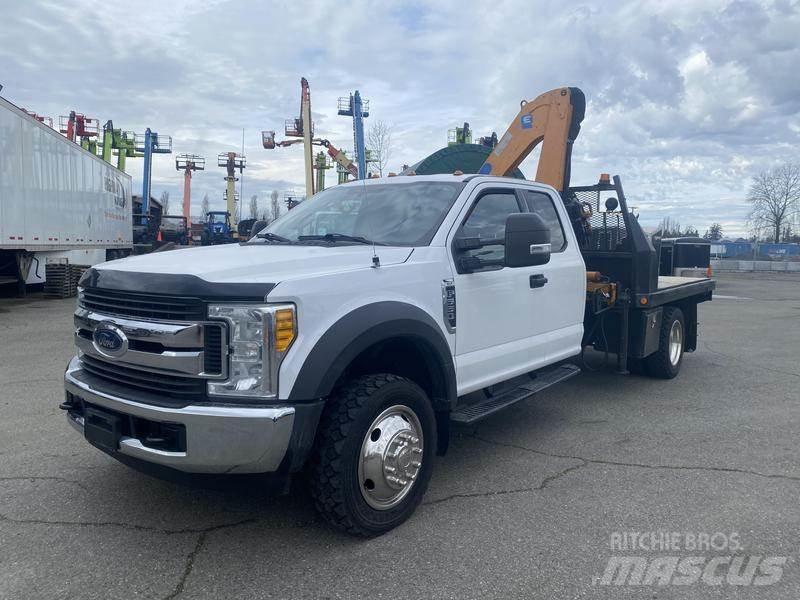 Ford F-550 Boom / Crane / Bucket Trucks