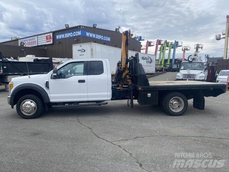 Ford F-550 Boom / Crane / Bucket Trucks