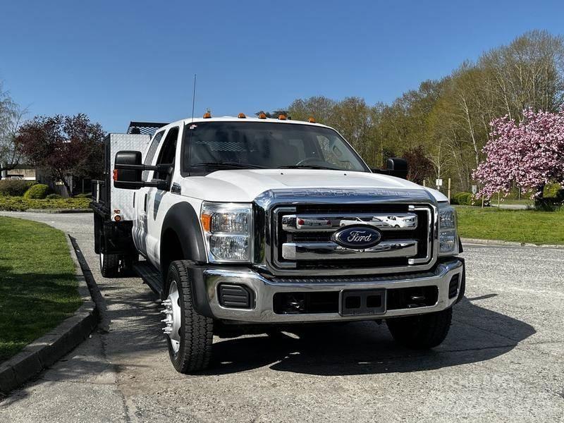 Ford F-550 Flatbed Trucks