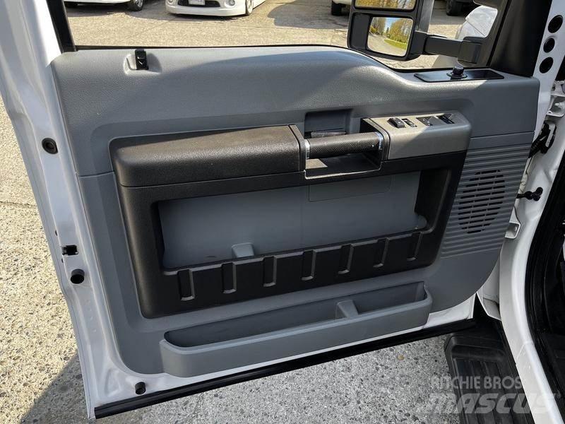 Ford F-550 Flatbed Trucks