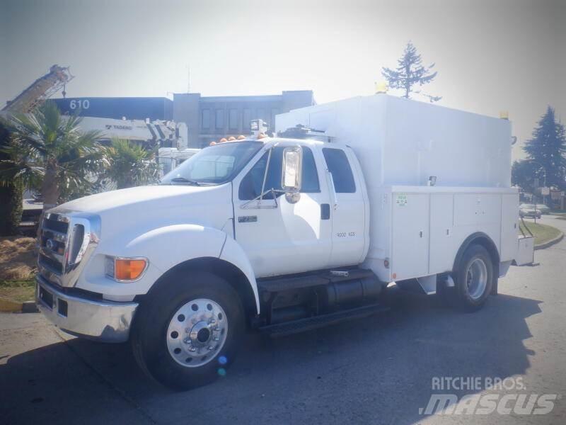 Ford F-750 Work Trucks / Municipal