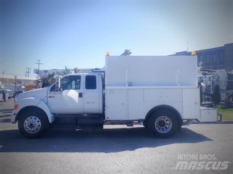 Ford F-750 Work Trucks / Municipal