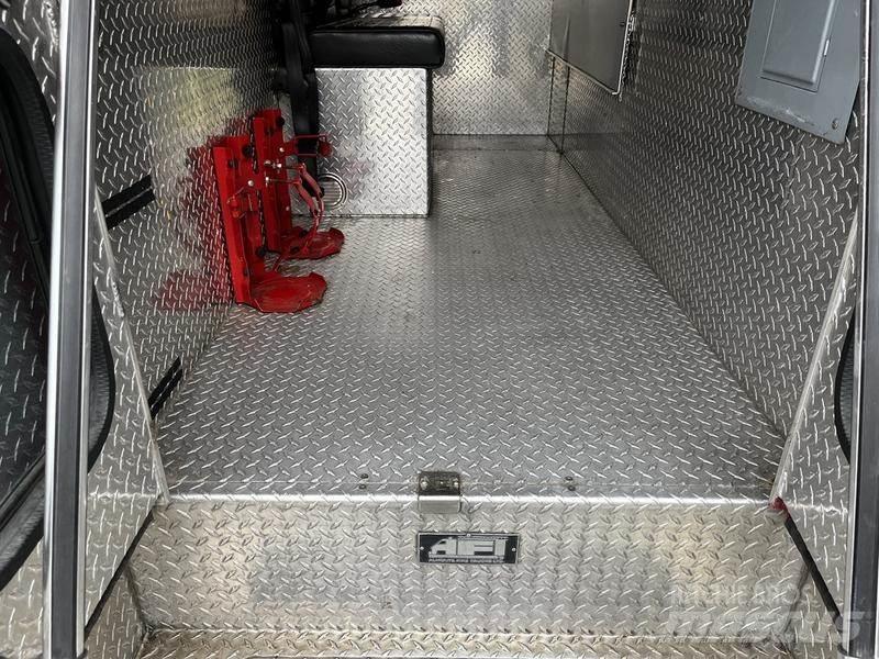 Freightliner FL70 Work Trucks / Municipal