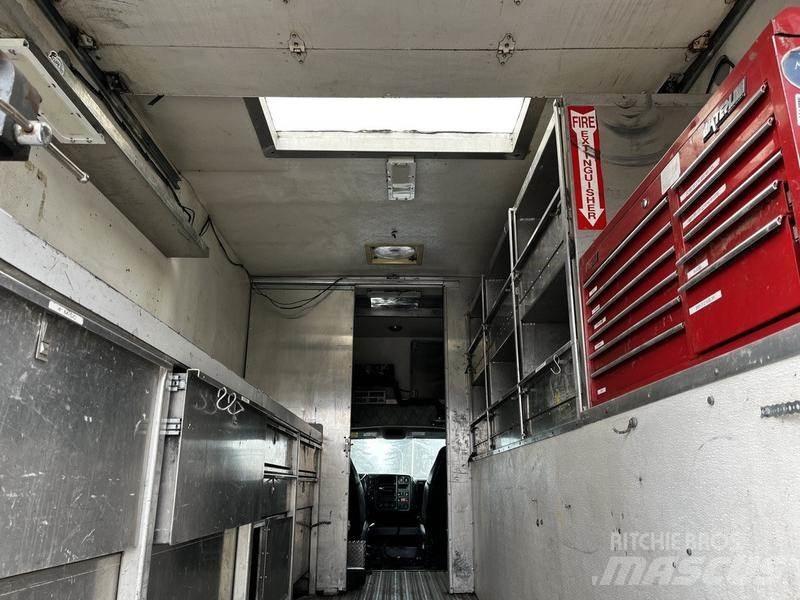 GMC C5000 Work Trucks / Municipal