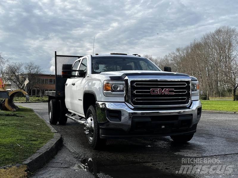 GMC Sierra 3500HD Flatbed Trucks