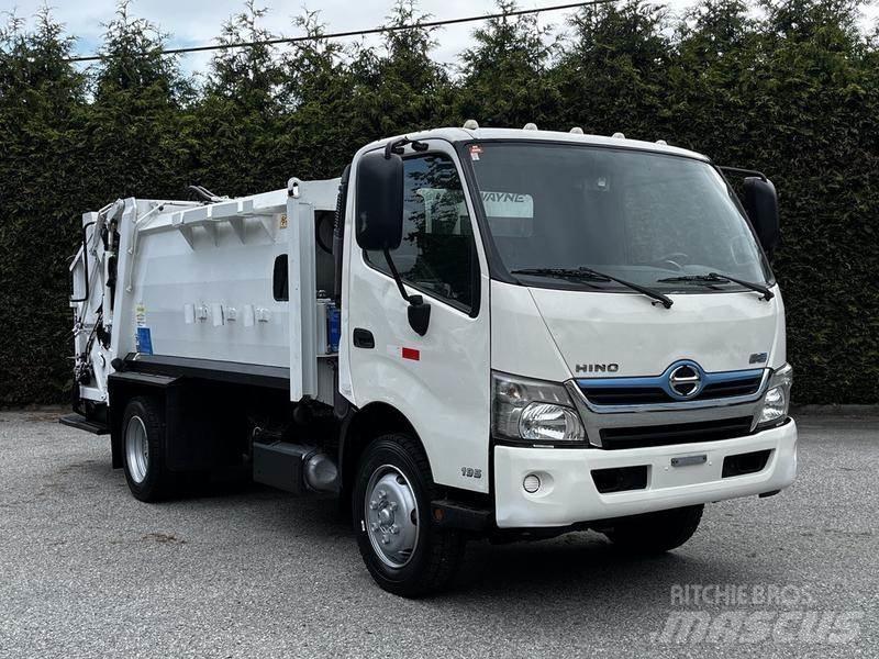 Hino 195 Garbage Trucks / Recycling Trucks