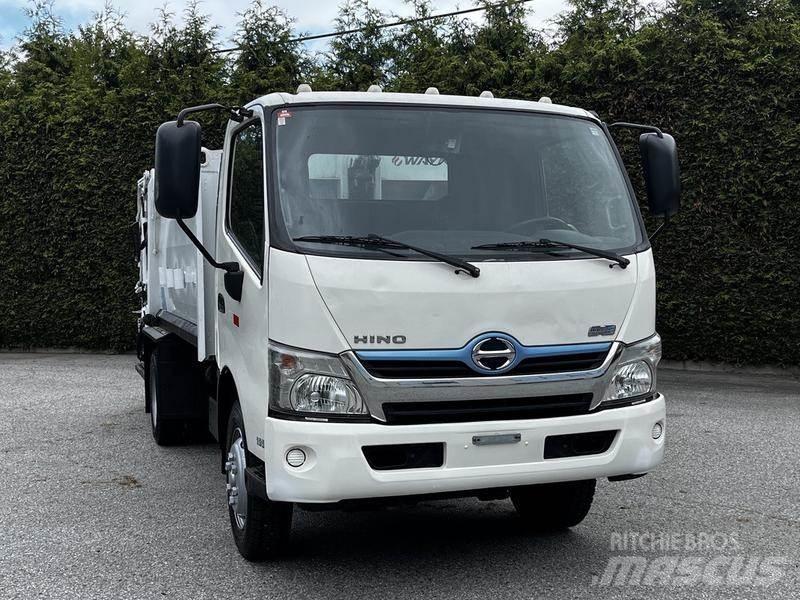Hino 195 Garbage Trucks / Recycling Trucks