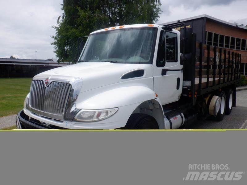 International 4400 Flatbed Trucks