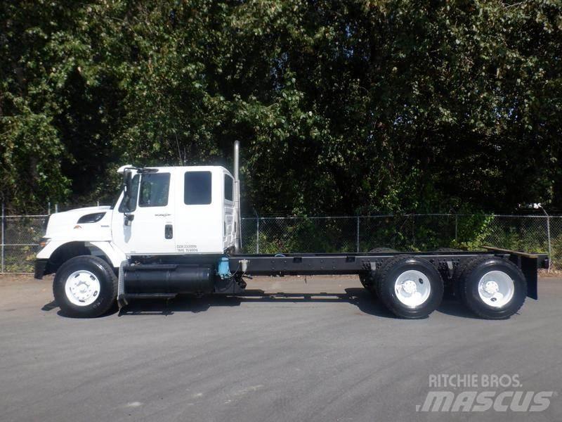 International 7400 Cab & Chassis Trucks