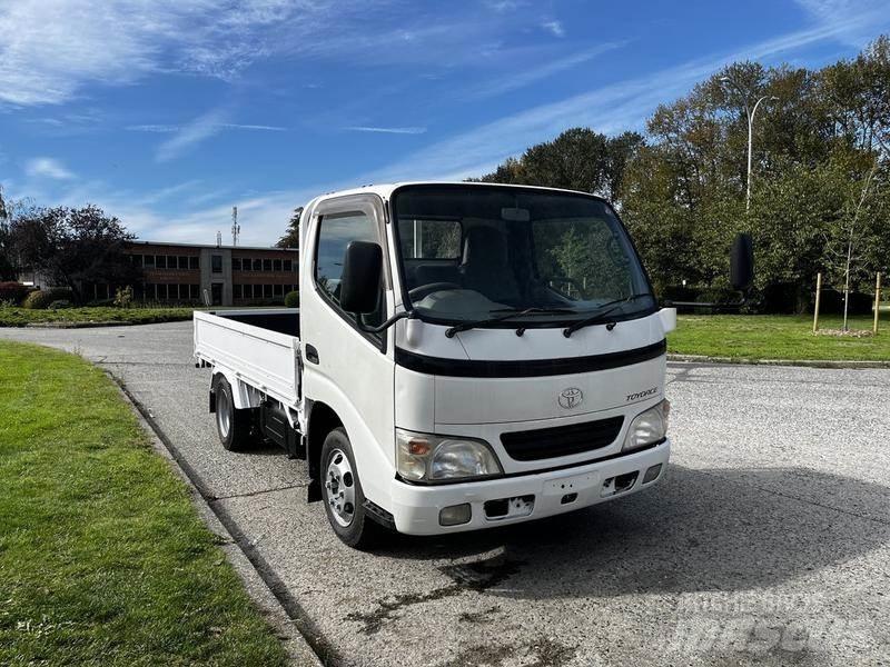 Toyota Toyoace Flatbed Trucks