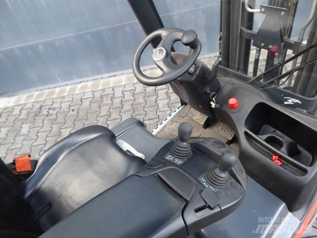 Linde E15-02 Electric Forklifts