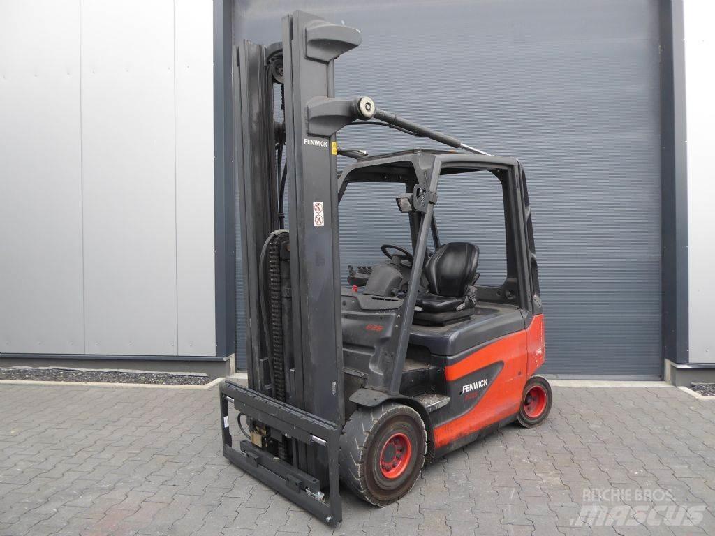 Linde E25-01 Electric Forklifts