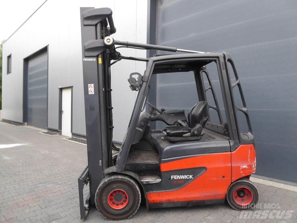 Linde E25-01 Electric Forklifts