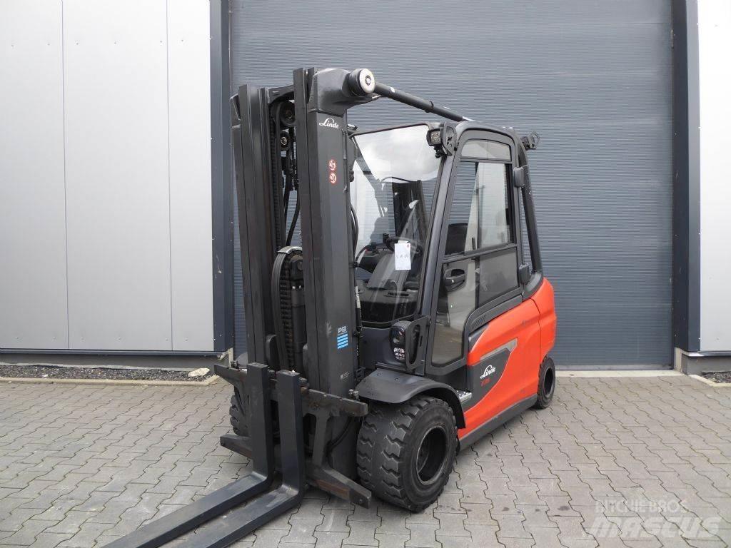 Linde E35L-01 Electric Forklifts