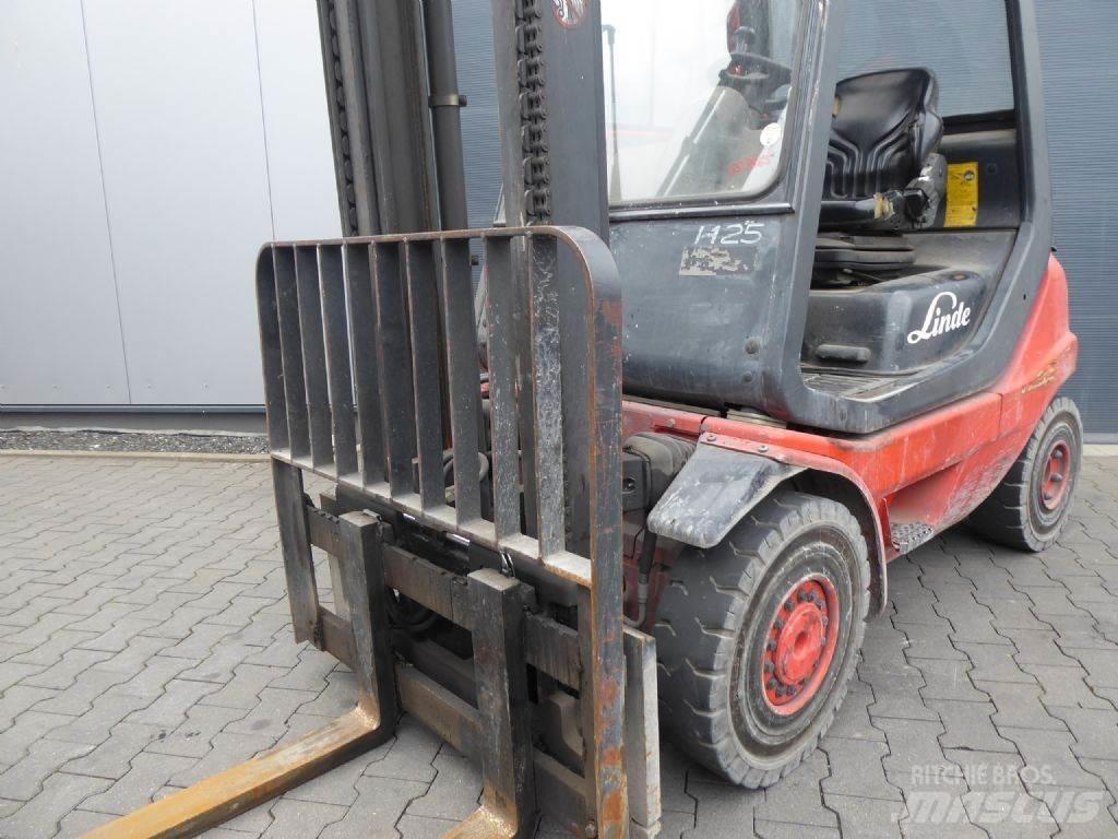 Linde H25T-03 LPG trucks