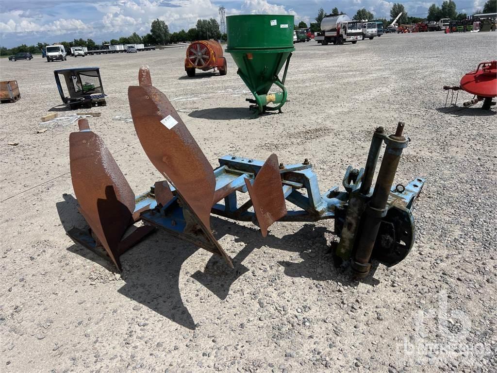  2 Bottom Reversible ploughs
