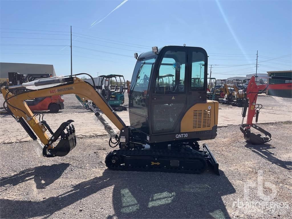 AGT QNT30 Mini Excavators <7t (Mini Diggers)