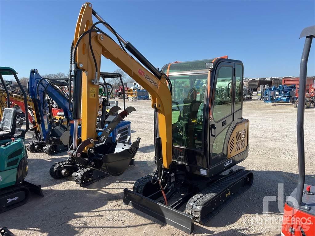 AGT QNT30 Mini Excavators <7t (Mini Diggers)
