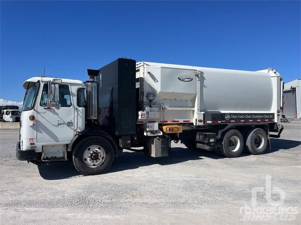 Autocar ACX64 Garbage Trucks / Recycling Trucks