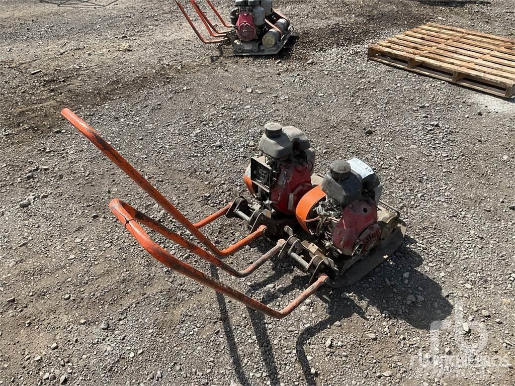Belle PCEL 320X Plate Compactors