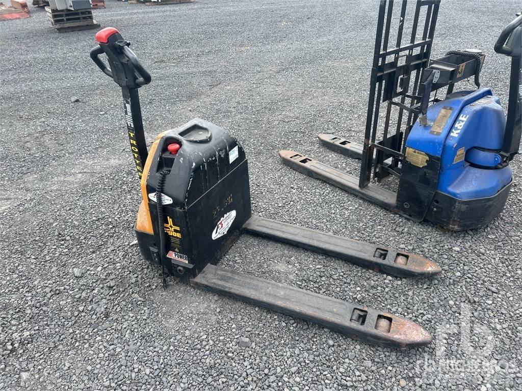 Big Joe D-40 Pallet racks