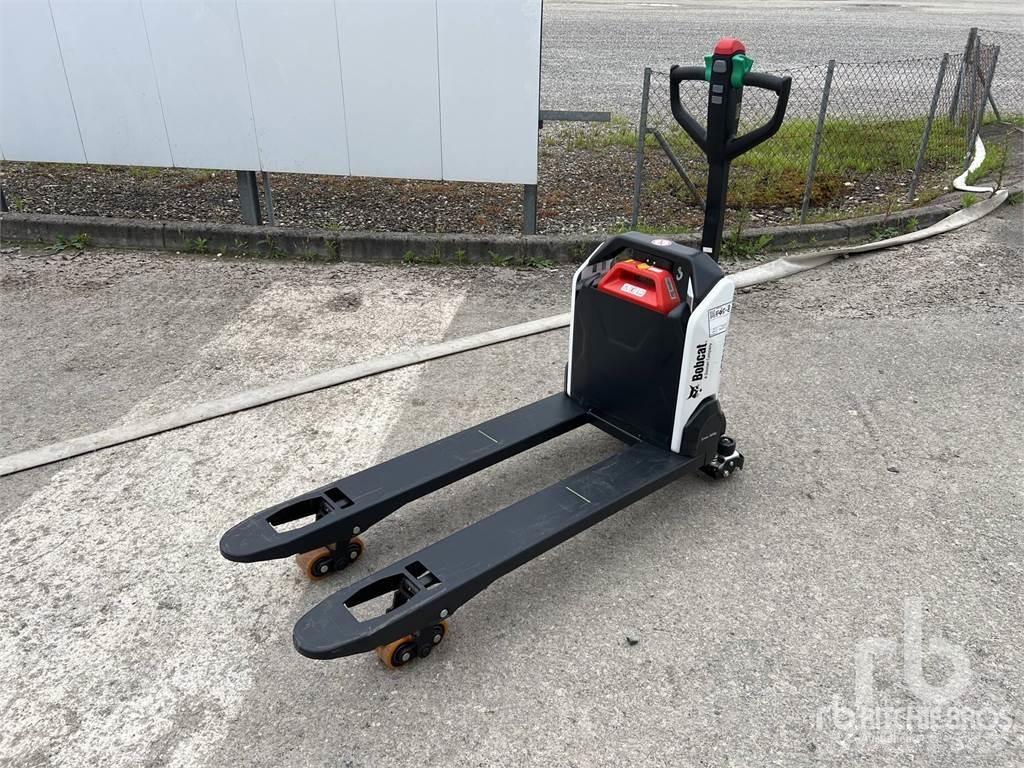 Bobcat LPM15N Pallet racks