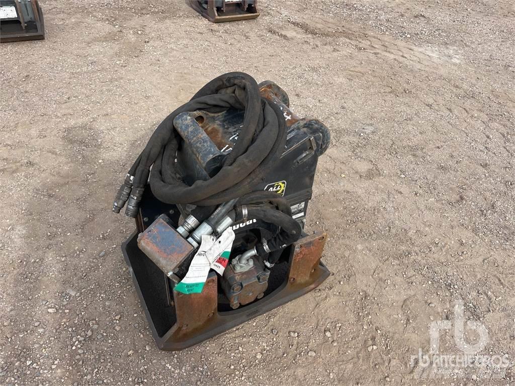 Bobcat PCF34 Plate Compactors