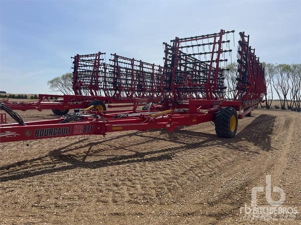 Bourgault XR871 Harrows