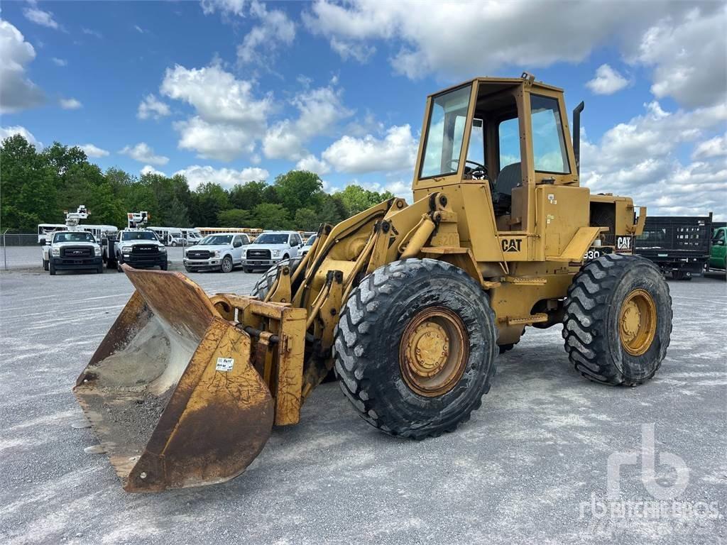 CAT 930 Wheel Loaders